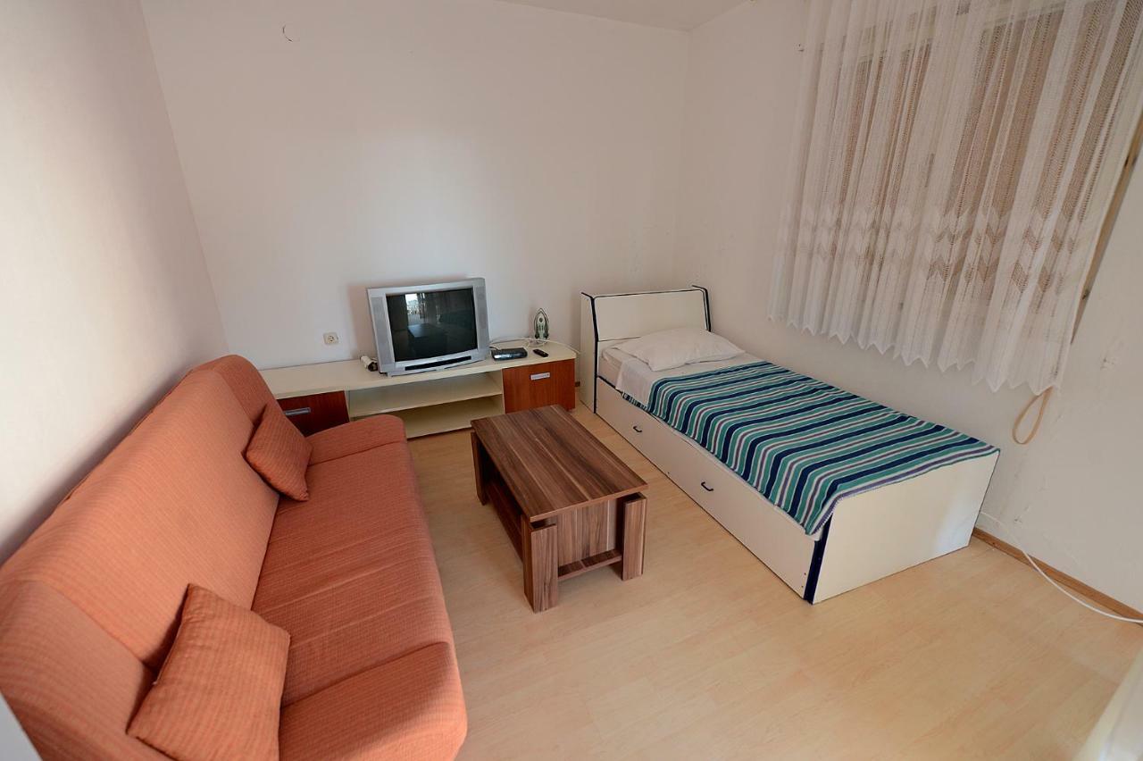Apartment Kod Stipe Vrsi Exterior photo